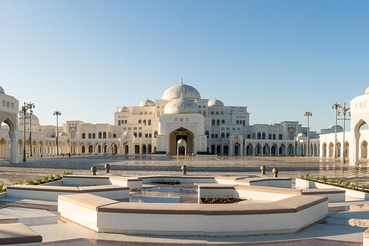 Madinat Zayed Villas